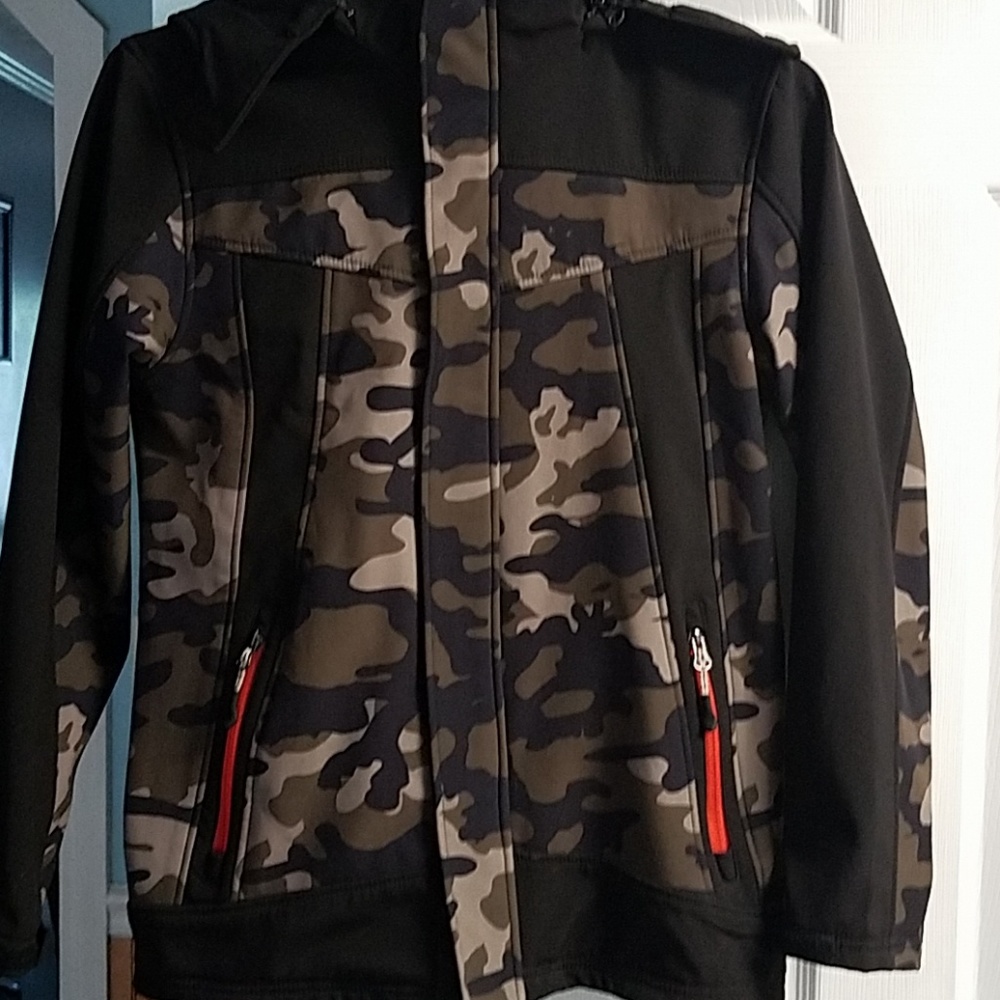 Black & camo jacket, very nice